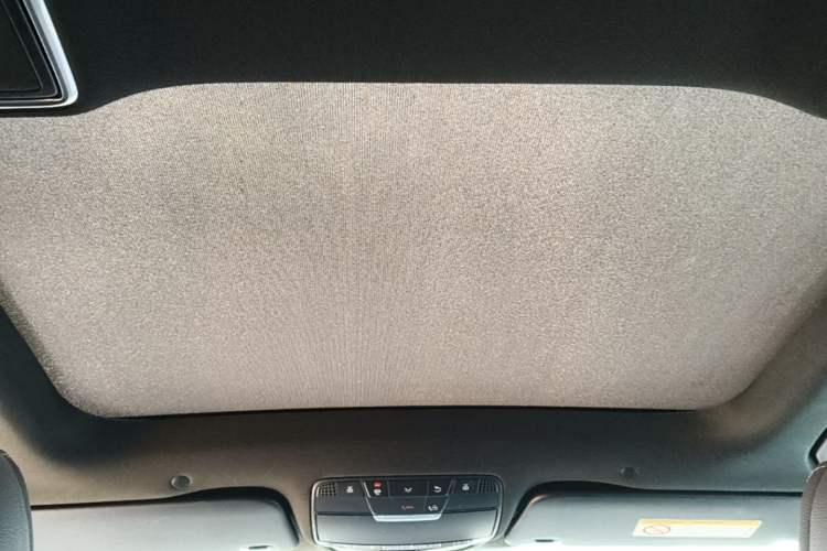 Used Mercedes-Benz GLC 2022 Refreshed GLC 260 L 4MATIC Dynamic Edition Headliner