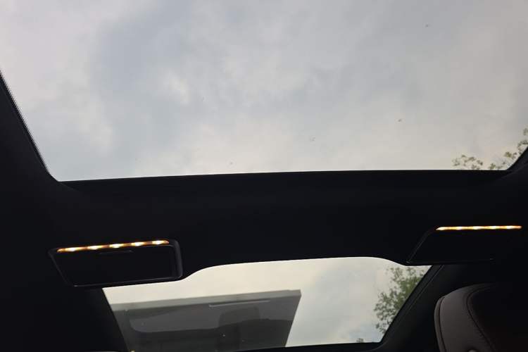 Used Mercedes-Benz GLC 2022 GLC 260 L 4MATIC Luxury Model Headliner