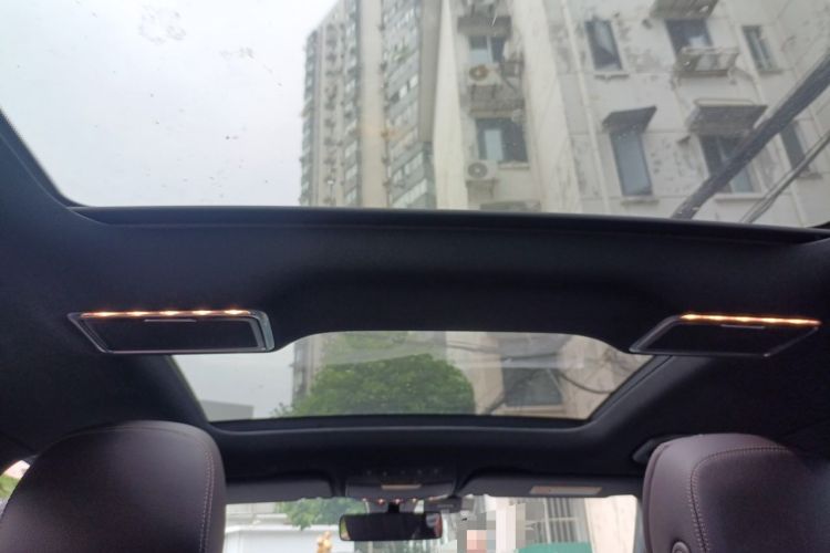 Used Mercedes-Benz GLC 2022 Refreshed GLC 260 L 4MATIC Dynamic Edition Headliner
