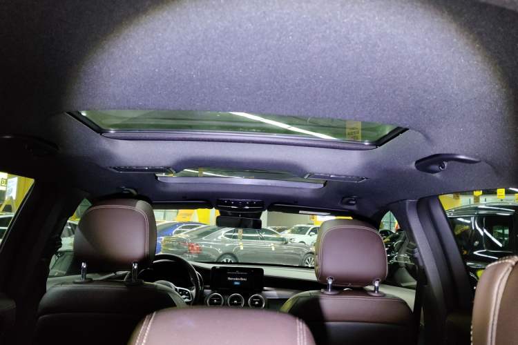 Used Mercedes-Benz GLC 2022 GLC 300 L 4MATIC Dynamic Edition Prestige Model Headliner