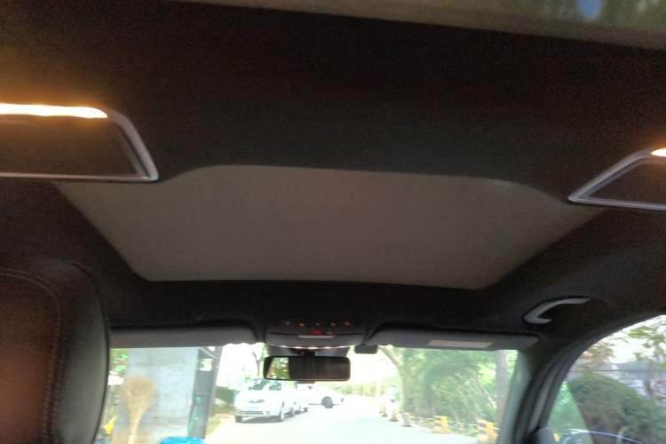 Used Mercedes-Benz GLC 2022 GLC 300 L 4MATIC Dynamic Edition Prestige Model Headliner