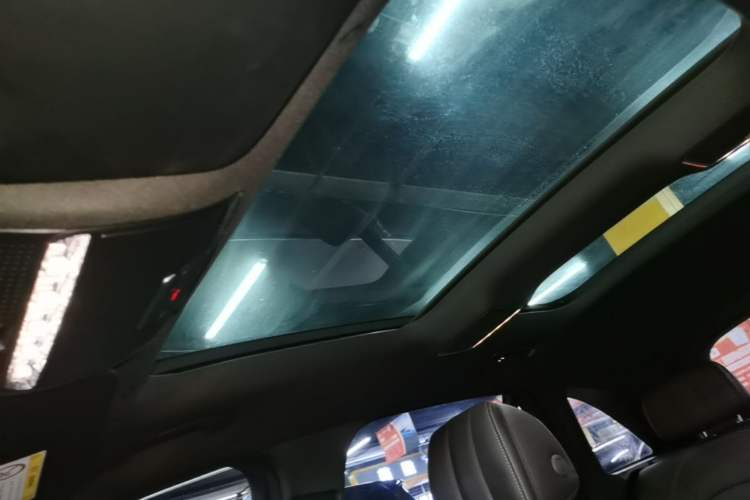 Used Mercedes-Benz GLC 2022 GLC 300 L 4MATIC Dynamic Model Headliner