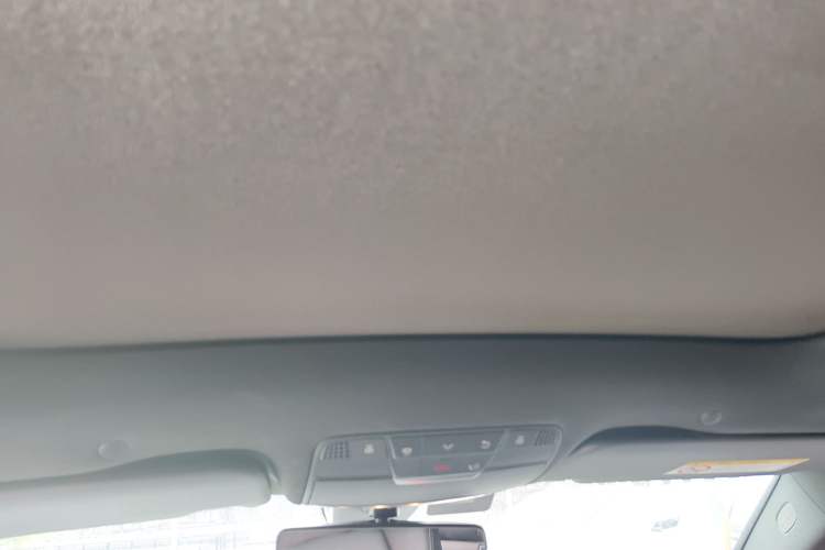 Used Mercedes-Benz GLC 2022 Refreshed GLC 260 L 4MATIC Dynamic Edition Headliner