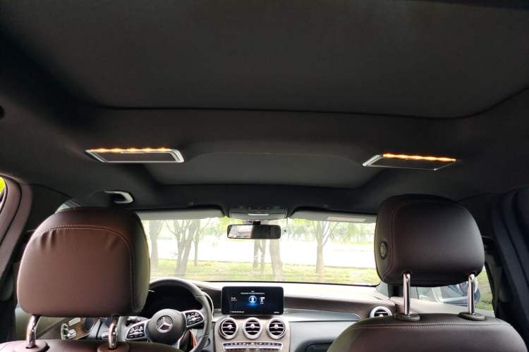 Used Mercedes-Benz GLC 2022 Second Facelift GLC 260 L 4MATIC Luxury Edition Headliner