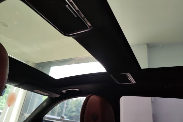 Used Mercedes-Benz GLC 2022 Facelift GLC 260 L 4MATIC Luxury Edition Headliner