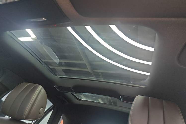 Used Mercedes-Benz GLC 2022 GLC 300 L 4MATIC Dynamic Model Headliner