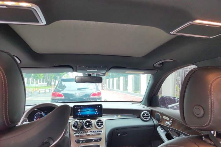 Used Mercedes-Benz GLC 2022 Second Facelift GLC 260 L 4MATIC Luxury Edition Headliner