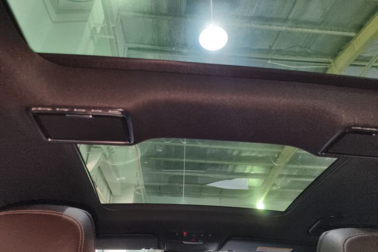 Used Mercedes-Benz GLC 2022 Refreshed GLC 300 L 4MATIC Dynamic Edition Headliner