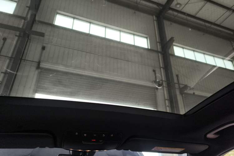 Used Mercedes-Benz GLC 2022 Refreshed GLC 300 L 4MATIC Dynamic Edition Prestige Version Headliner