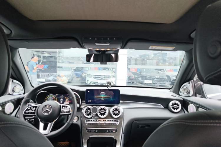 Used Mercedes-Benz GLC 2022 Refreshed GLC 300 L 4MATIC Dynamic Edition Prestige Version Headliner