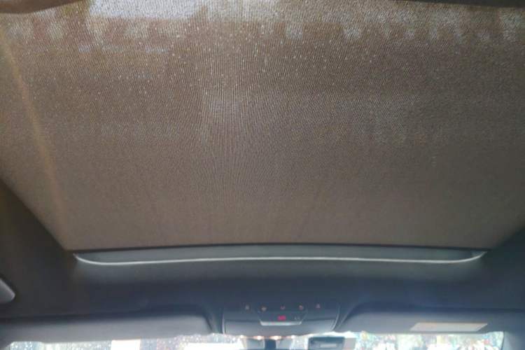 Used Mercedes-Benz GLC 2022 Facelifted GLC 260 L 4MATIC Dynamic Edition Headliner