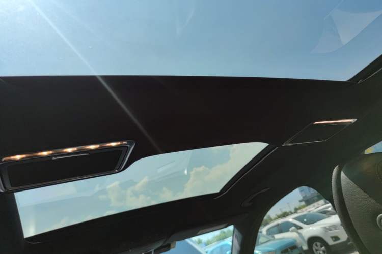 Used Mercedes-Benz GLC 2022 GLC 300 L 4MATIC Luxury Model Headliner