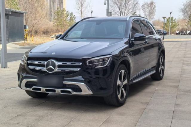Ojetý Mercedes-Benz GLC 2022 Second Facelift GLC 260 L 4MATIC Dynamic Edition
