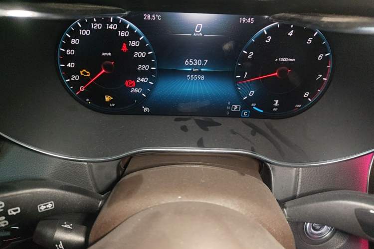 Used Mercedes-Benz GLC 2022 Second Facelift GLC 260 L 4MATIC Luxury Edition Instrument Cluster