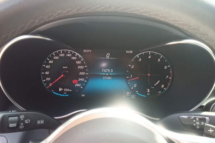 Used Mercedes-Benz GLC 2022 Second Facelift GLC 260 L 4MATIC Luxury Edition Instrument Cluster
