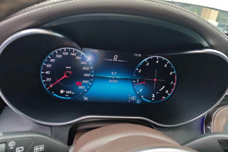 Used Mercedes-Benz GLC 2022 GLC 260 L 4MATIC Luxury Model Instrument Cluster