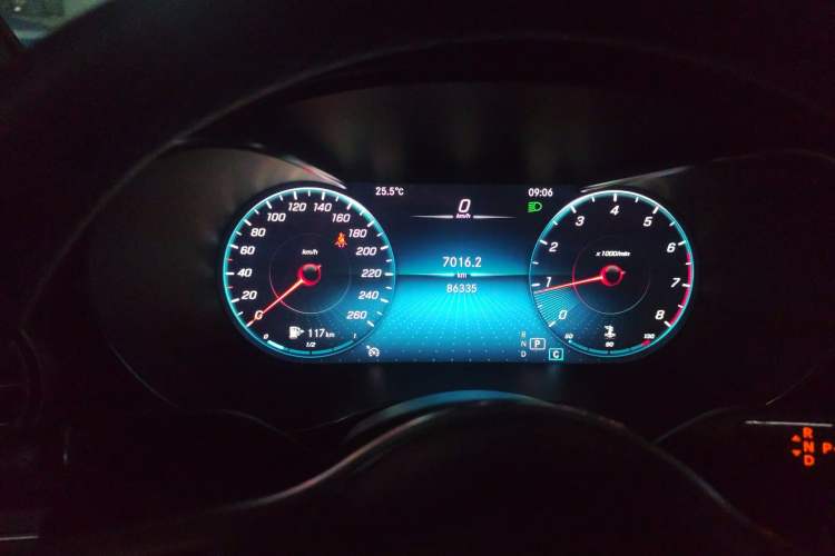 Used Mercedes-Benz GLC 2022 Refreshed GLC 260 L 4MATIC Dynamic Edition Instrument Cluster