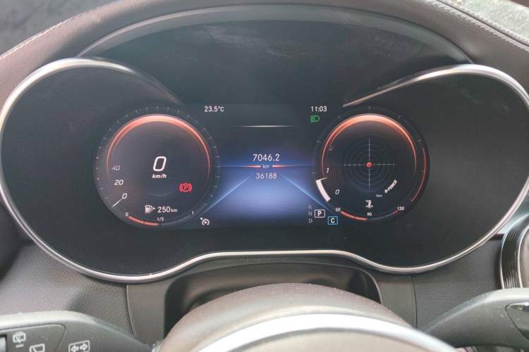 Used Mercedes-Benz GLC 2022 Facelift GLC 260 L 4MATIC Luxury Edition Instrument Cluster