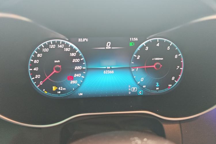 Used Mercedes-Benz GLC 2022 GLC 260 L 4MATIC Luxury Model Instrument Cluster
