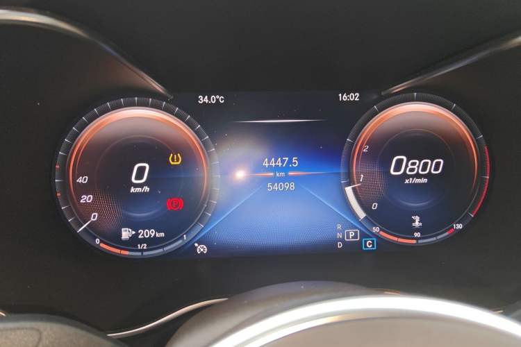 Used Mercedes-Benz GLC 2022 GLC 260 L 4MATIC Luxury Model Instrument Cluster