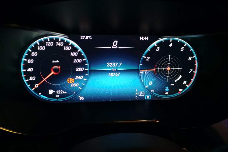 Used Mercedes-Benz GLC 2022 Second Facelift GLC 260 L 4MATIC Dynamic Edition Instrument Cluster