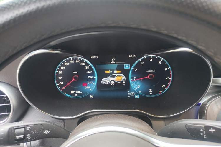Used Mercedes-Benz GLC 2022 Second Facelift GLC 260 L 4MATIC Luxury Edition Instrument Cluster