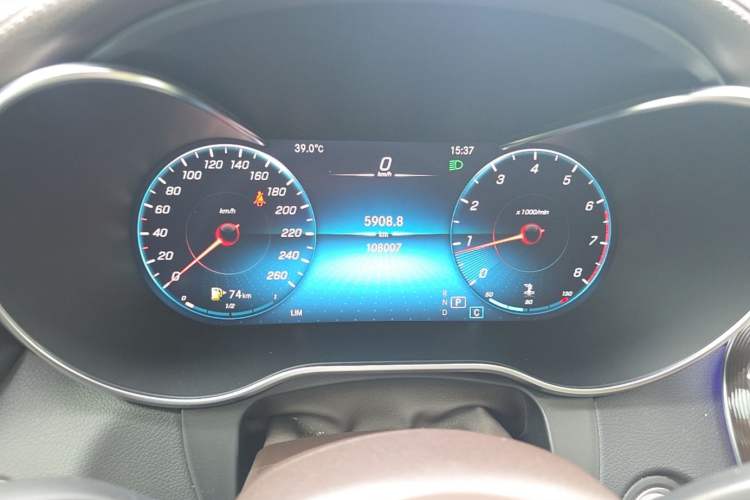 Used Mercedes-Benz GLC 2022 GLC 260 L 4MATIC Luxury Model Instrument Cluster