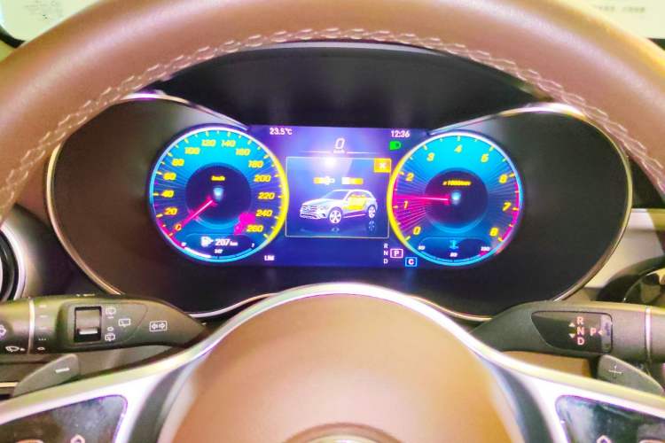 Used Mercedes-Benz GLC 2022 Refreshed GLC 260 L 4MATIC Dynamic Edition Instrument Cluster