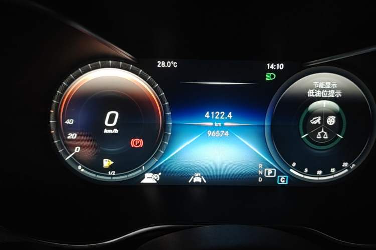Used Mercedes-Benz GLC 2022 Facelift GLC 300 L 4MATIC Luxury Edition Instrument Cluster