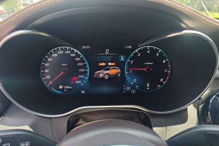 Used Mercedes-Benz GLC 2022 Refreshed GLC 260 L 4MATIC Dynamic Edition Instrument Cluster