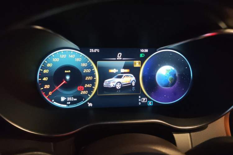 Used Mercedes-Benz GLC 2022 Facelifted GLC 260 L 4MATIC Dynamic Edition Instrument Cluster