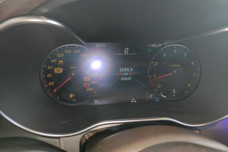 Used Mercedes-Benz GLC 2022 Second Facelift GLC 260 L 4MATIC Luxury Edition Instrument Cluster