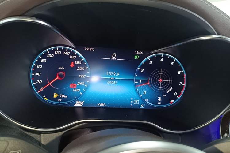 Used Mercedes-Benz GLC 2022 Facelift GLC 300 L 4MATIC Luxury Edition Instrument Cluster