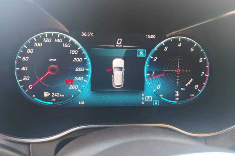 Used Mercedes-Benz GLC 2022 GLC 260 L 4MATIC Luxury Model Instrument Cluster