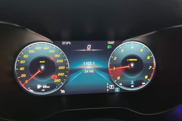 Used Mercedes-Benz GLC 2022 Facelift GLC 260 L 4MATIC Luxury Edition Instrument Cluster
