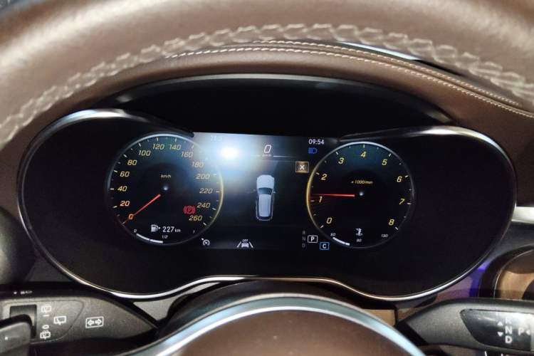 Used Mercedes-Benz GLC 2022 GLC 300 L 4MATIC Dynamic Model Instrument Cluster