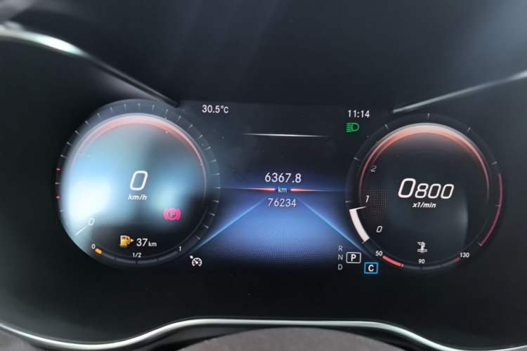 Used Mercedes-Benz GLC 2022 Facelift GLC 260 L 4MATIC Luxury Edition Instrument Cluster
