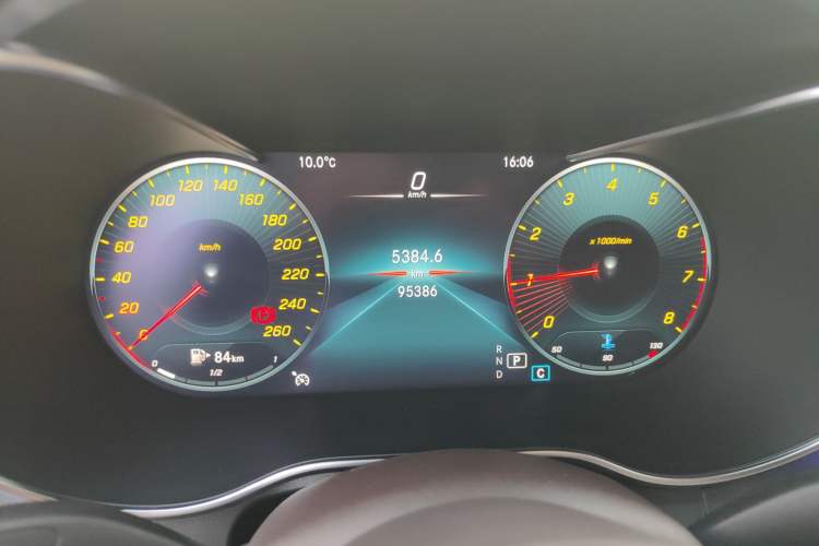 Used Mercedes-Benz GLC 2022 Facelift GLC 260 L 4MATIC Luxury Edition Instrument Cluster