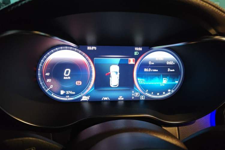 Used Mercedes-Benz GLC 2022 GLC 300 L 4MATIC Luxury Model Instrument Cluster