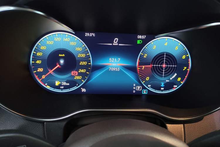 Used Mercedes-Benz GLC 2022 Second Facelift GLC 260 L 4MATIC Luxury Edition Instrument Cluster
