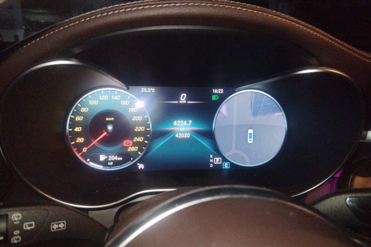 Used Mercedes-Benz GLC 2022 Second Facelift GLC 260 L 4MATIC Luxury Edition Instrument Cluster