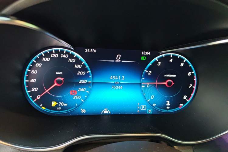 Used Mercedes-Benz GLC 2022 Refreshed GLC 300 L 4MATIC Dynamic Edition Instrument Cluster