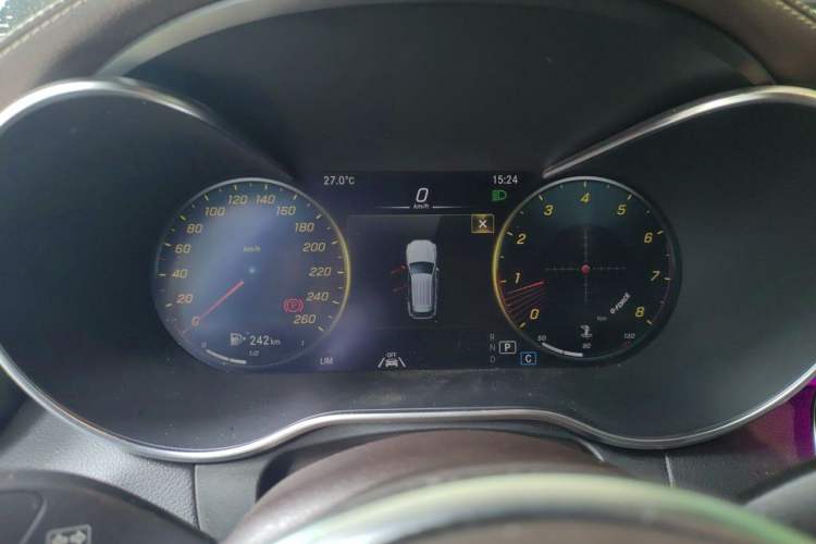 Used Mercedes-Benz GLC 2022 GLC 300 L 4MATIC Dynamic Model Instrument Cluster