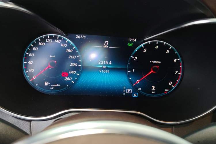Used Mercedes-Benz GLC 2022 Second Facelift GLC 260 L 4MATIC Dynamic Edition Instrument Cluster