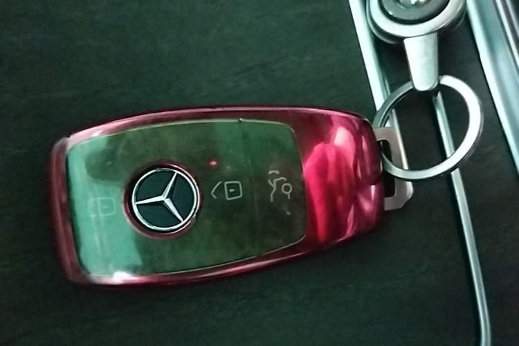 Used Mercedes-Benz GLC 2022 Facelift GLC 260 L 4MATIC Luxury Edition Interior 1