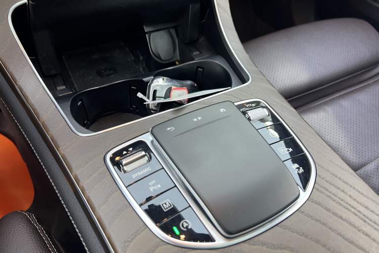 Used Mercedes-Benz GLC 2022 Refreshed GLC 300 L 4MATIC Dynamic Edition Interior 1