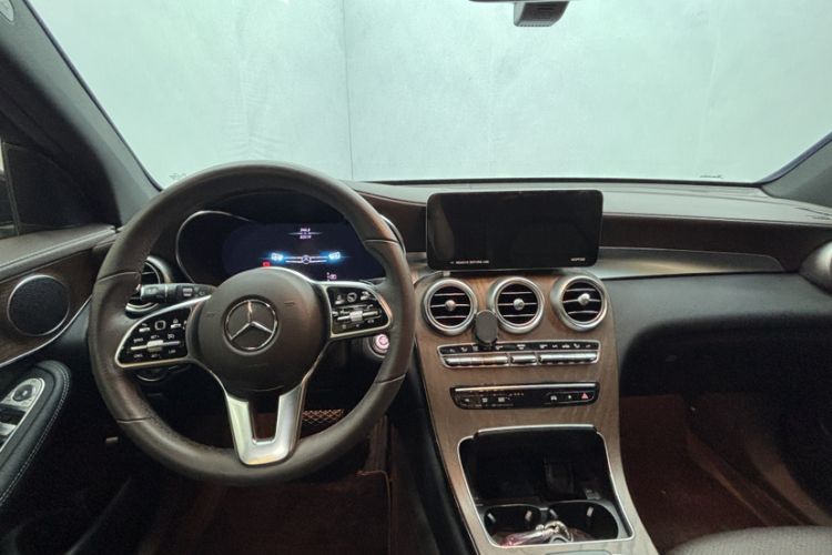 Used Mercedes-Benz GLC 2022 Refreshed GLC 300 L 4MATIC Dynamic Edition Prestige Version Interior 1