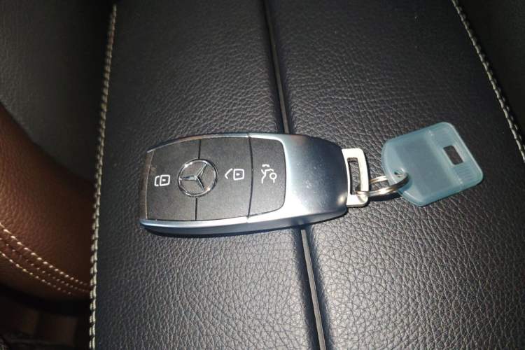 Used Mercedes-Benz GLC 2022 Facelifted GLC 260 L 4MATIC Dynamic Edition Interior 1