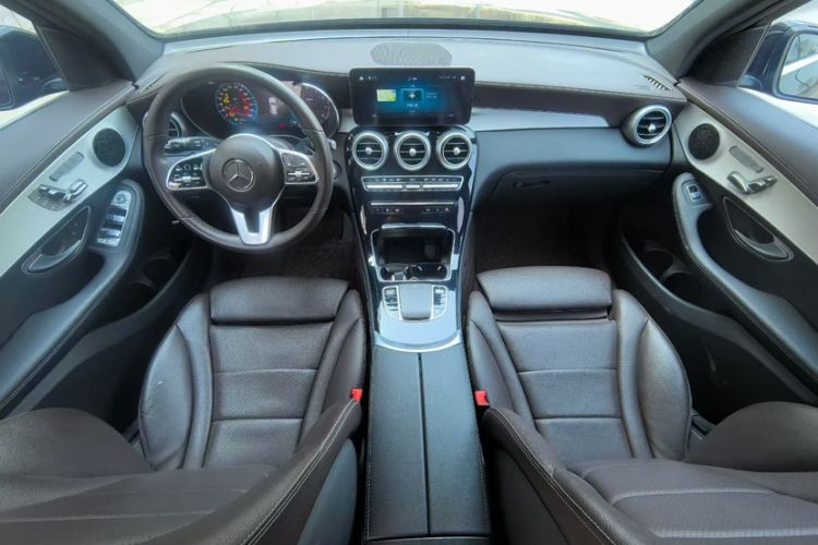 Used Mercedes-Benz GLC 2022 Second Facelift GLC 260 L 4MATIC Dynamic Edition Interior 1