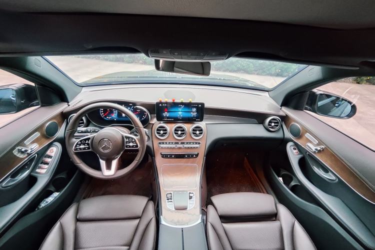 Used Mercedes-Benz GLC 2022 Second Facelift GLC 260 L 4MATIC Luxury Edition Interior 1